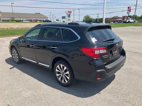 Used 2019 Subaru Outback 2.5i Touring w/ Popular Package #3A AWD/4WD image 5