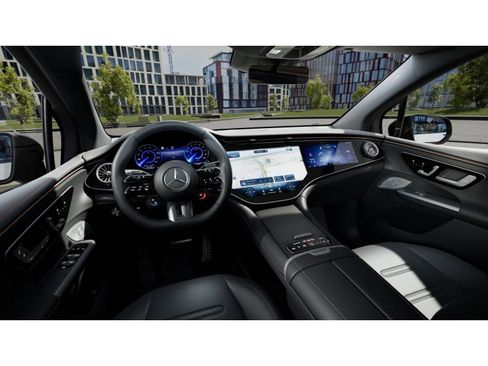 Used 2025 Mercedes-Benz EQE AMG 4MATIC SUV image 3