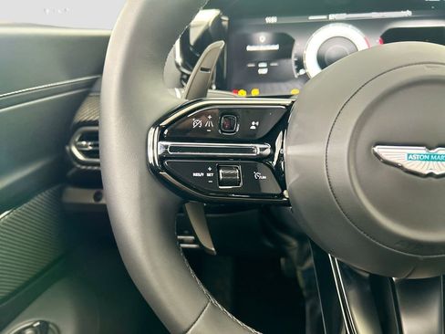 Used 2026 Aston Martin V8 Vantage Coupe RWD image 11