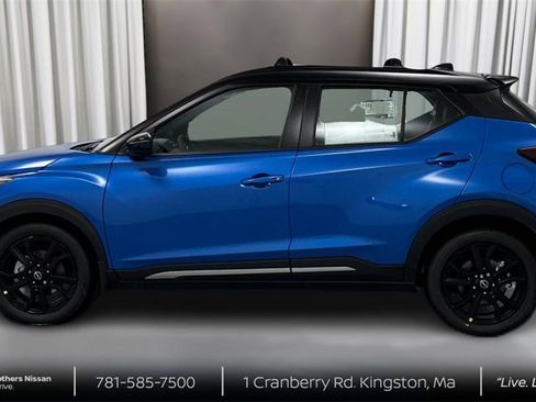 Used 2024 Nissan Kicks SR w/ SR Premium Package image 8