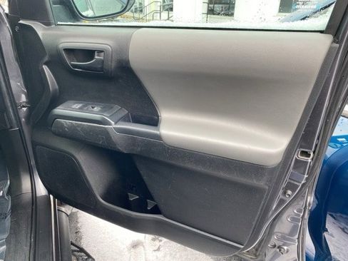 Used 2023 Toyota Tacoma SR image 42