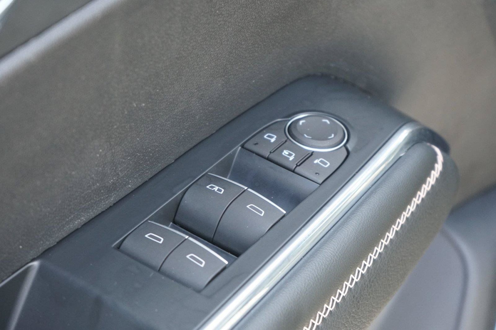 Used 2025 GMC Acadia Denali w/ LPO, Floor Liner Package FWD image 19