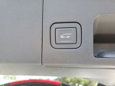 Used 2025 Cadillac XT5 Premium Luxury image 27