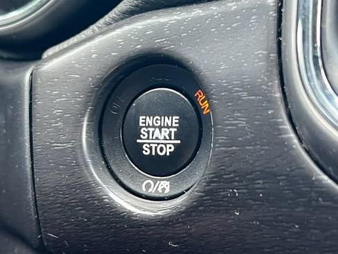 Used 2018 Jeep Grand Cherokee Altitude AWD/4WD image 30