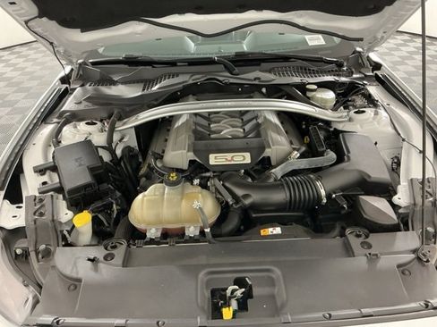 Used 2017 Ford Mustang GT Premium w/ GT Performance Package image 27