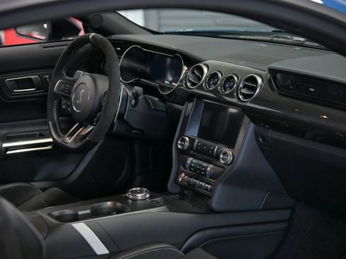 Used 2020 Ford Mustang Shelby GT500 w/ Carbon Fibre Track Pack RWD image 35