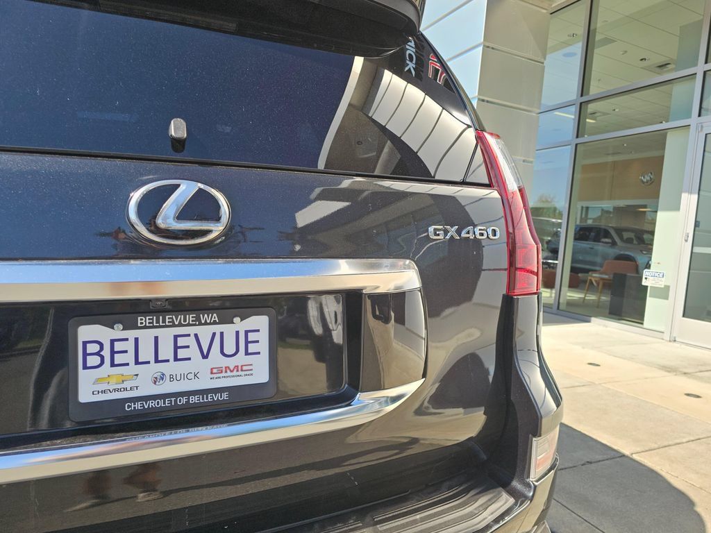 Used 2022 Lexus GX 460 Premium AWD/4WD image 16