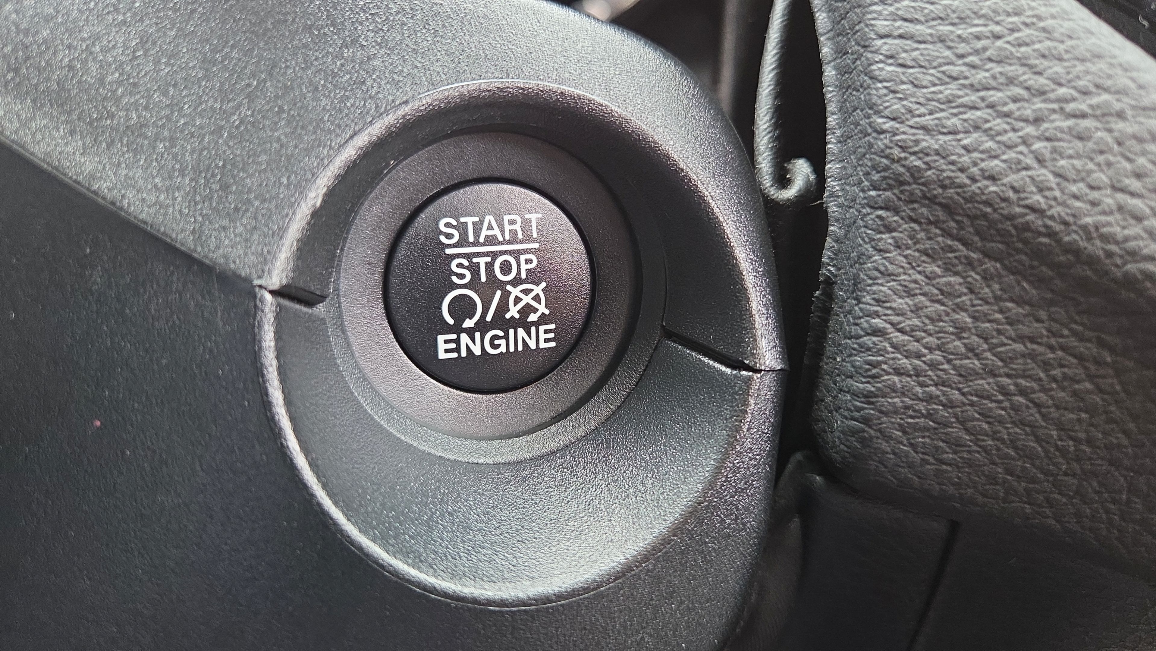 Used 2021 Jeep Compass Limited AWD/4WD image 33