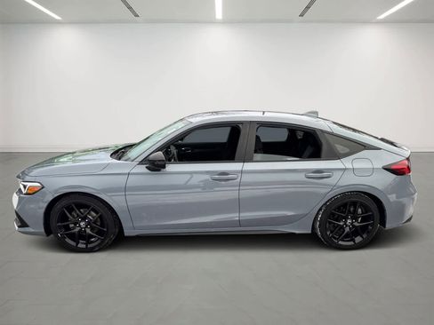 Used 2022 Honda Civic Sport image 3