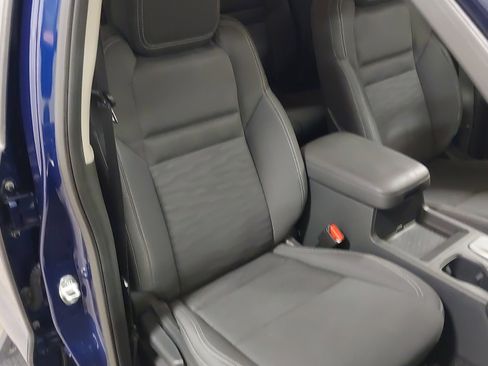 Used 2022 Nissan Frontier SV AWD/4WD image 28