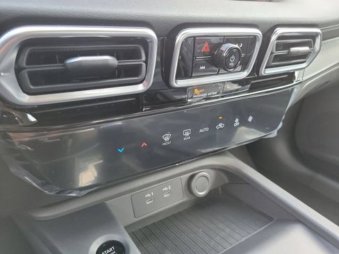 New 2026 Nissan Sentra SV FWD image 27