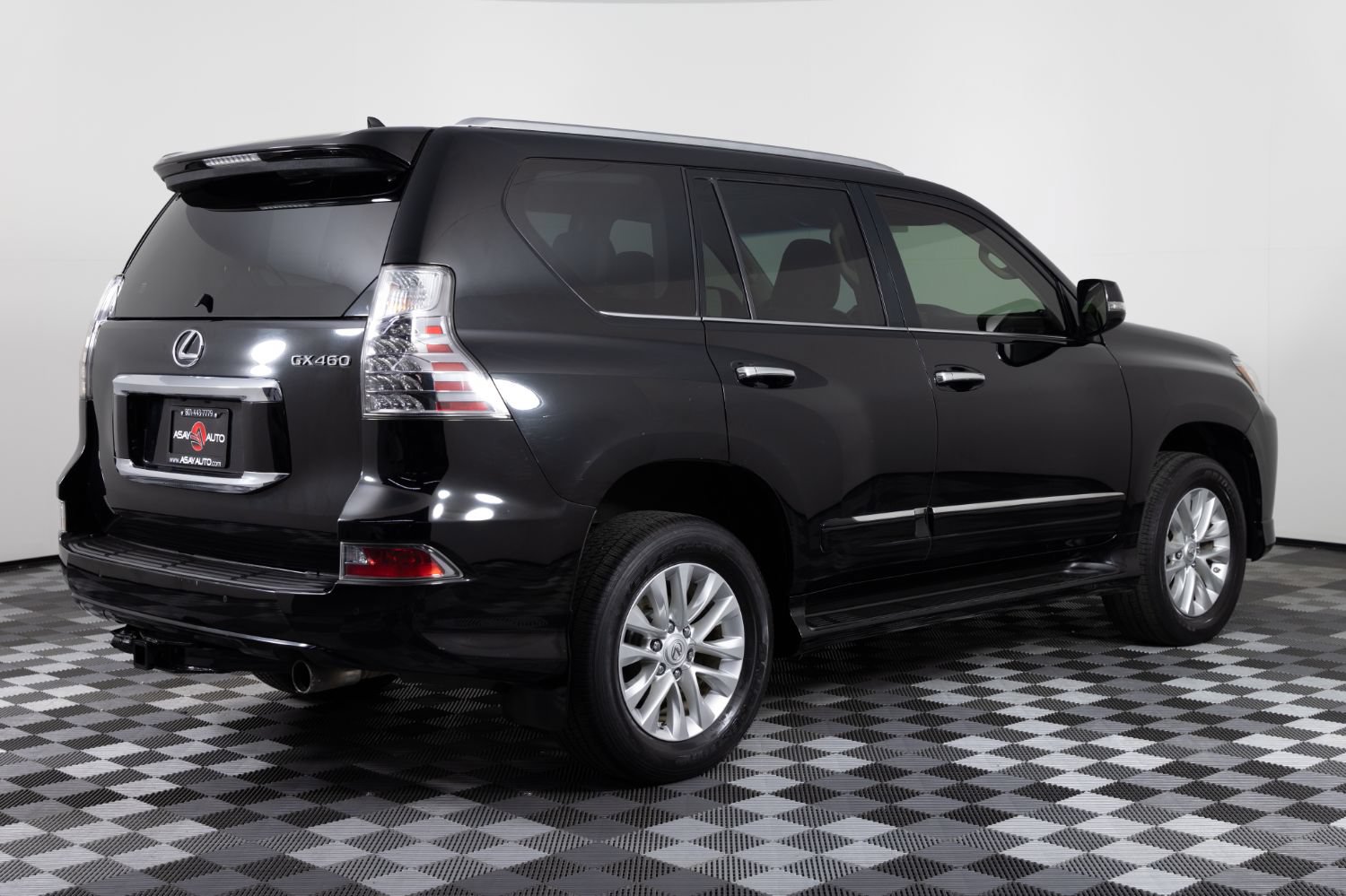 Used 2015 Lexus GX 460 w/ Premium Package AWD/4WD image 8