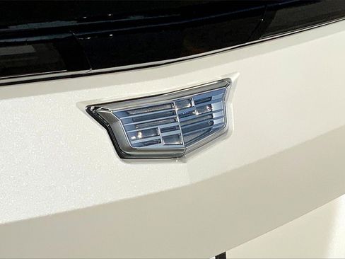 New 2025 Cadillac Lyriq Luxury image 29