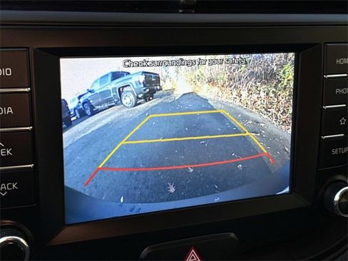 Used 2020 Kia Soul LX image 14