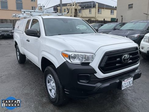 Used 2022 Toyota Tacoma SR image 49