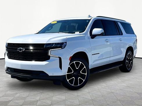Used 2024 Chevrolet Suburban RST w/ Luxury Package AWD/4WD image 3