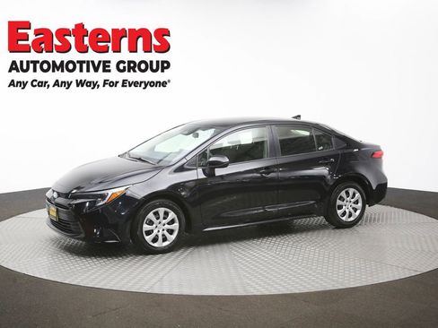 Used 2025 Toyota Corolla LE FWD image 59