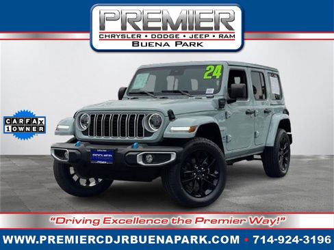 Used 2024 Jeep Wrangler Unlimited Sahara image 1