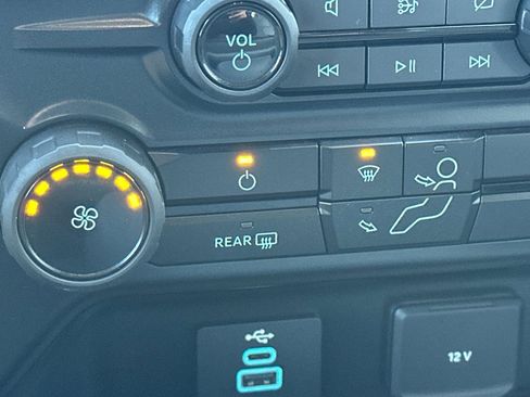 Used 2024 Ford F250 XL w/ 360-Degree Camera Package AWD/4WD image 28