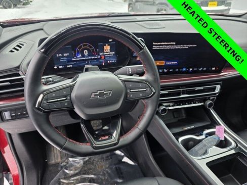 Used 2024 Chevrolet Traverse RS image 19