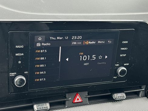 Certified 2025 Kia Sportage LX image 18