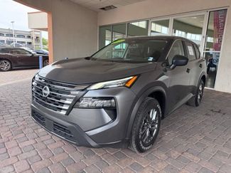 Used 2024 Nissan Rogue S AWD/4WD video 1