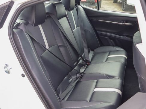 Used 2025 Toyota Camry SE FWD image 11