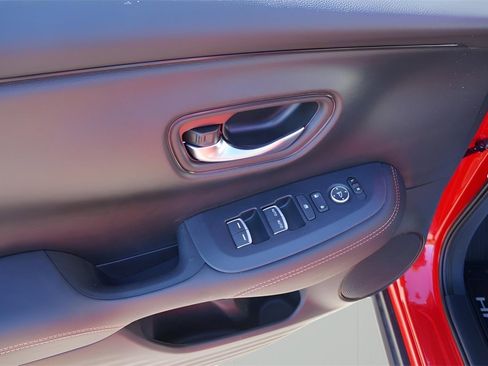 Certified 2025 Honda HR-V Sport image 12