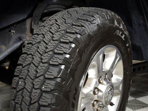 Used 2019 RAM 2500 Big Horn image 8