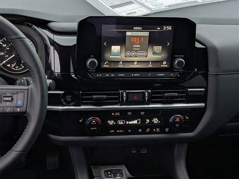 New 2025 Nissan Pathfinder SV image 11