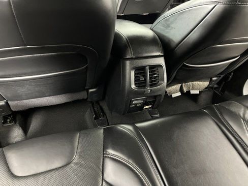 Used 2019 Jeep Cherokee Limited AWD/4WD image 42