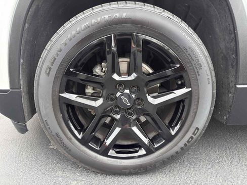 Used 2020 Chevrolet Traverse LS image 14