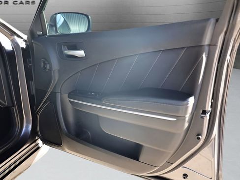 Used 2019 Dodge Charger R/T image 57