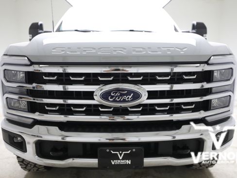 New 2026 Ford F250 Lariat w/ Tremor Off-Road Package AWD/4WD image 8