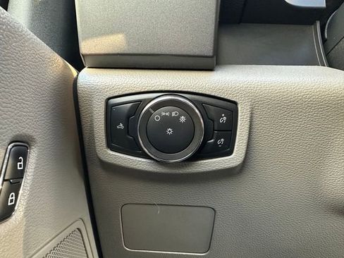 Used 2022 Ford F350 XLT w/ FX4 Off-Road Package image 13