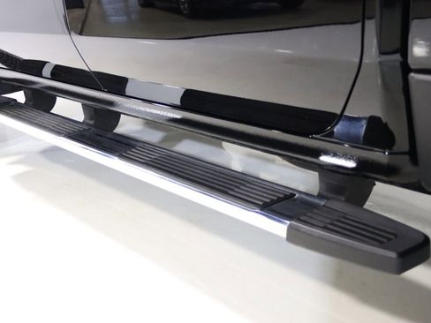 Used 2023 Chevrolet Silverado 2500 LTZ w/ LTZ Plus Package image 21