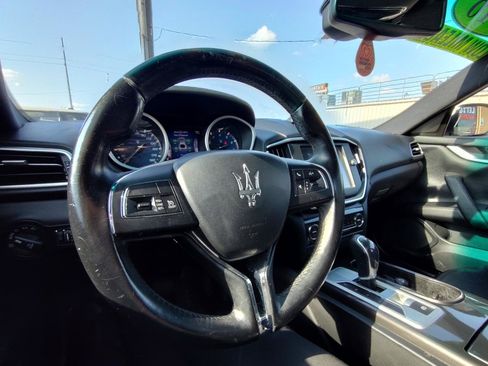 Used 2016 Maserati Ghibli RWD image 18