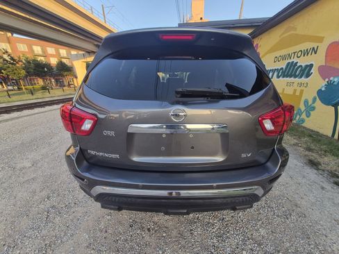 Used 2019 Nissan Pathfinder SV FWD image 10