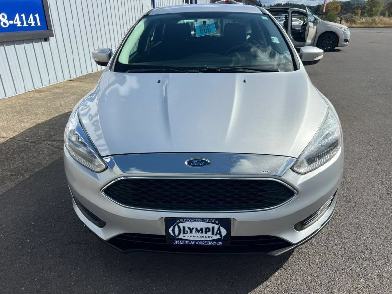 Used 2016 Ford Focus SE FWD image 4