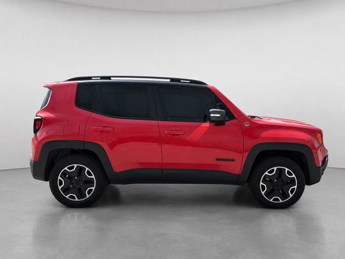 Used 2015 Jeep Renegade Trailhawk w/ Premium Leather Group AWD/4WD image 6