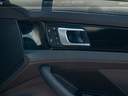 Used 2022 Porsche Panamera 4S image 65