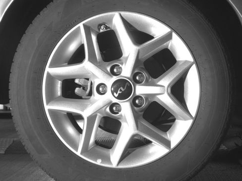 Used 2025 Kia Soul LX w/ LX Technology Package FWD image 15
