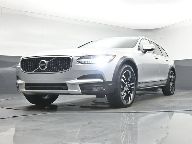 Used 2018 Volvo V90 T5 Cross Country w/ Plus Package AWD/4WD image 36