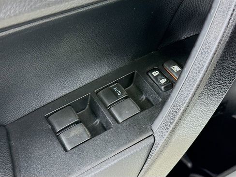 Used 2019 Toyota Corolla XSE image 18