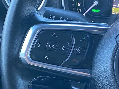 Used 2022 Jeep Wrangler Unlimited Sahara w/ Cold Weather Group image 8