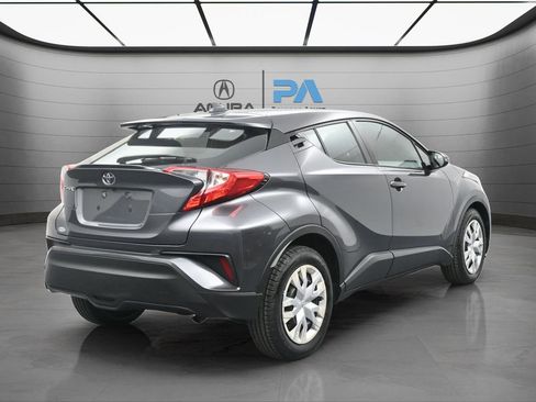 Used 2019 Toyota C-HR LE image 23