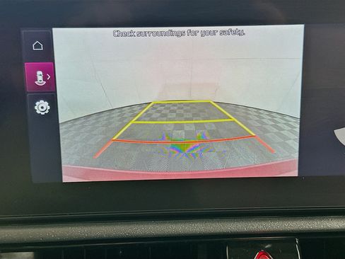 Used 2023 Kia Niro Wind FWD image 23