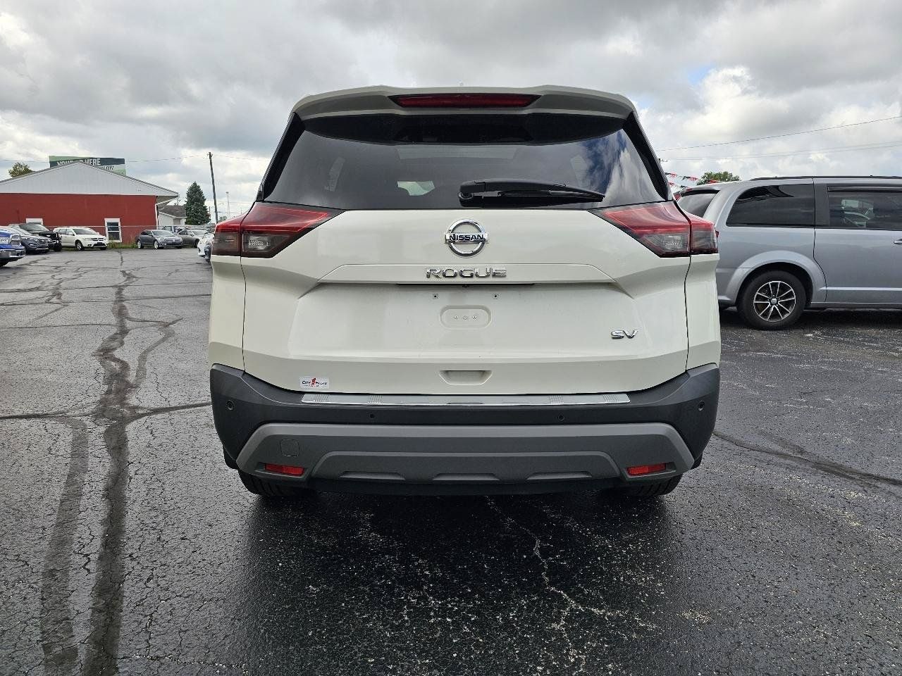 Used 2021 Nissan Rogue SV w/ Premium Package FWD image 27