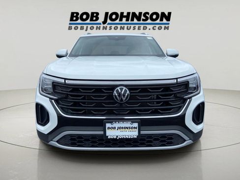 Used 2024 Volkswagen Atlas Cross Sport SE image 8