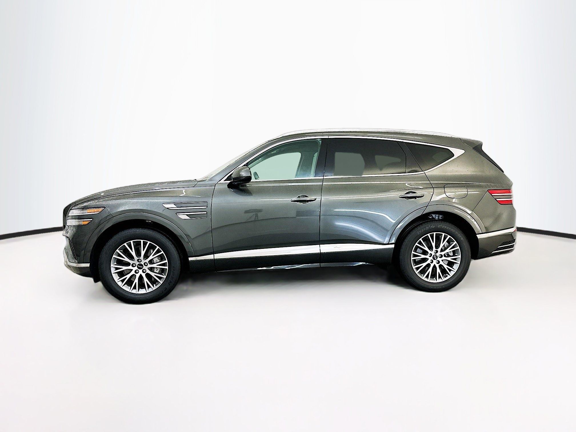 Used 2025 Genesis GV80 2.5T Standard AWD/4WD image 4
